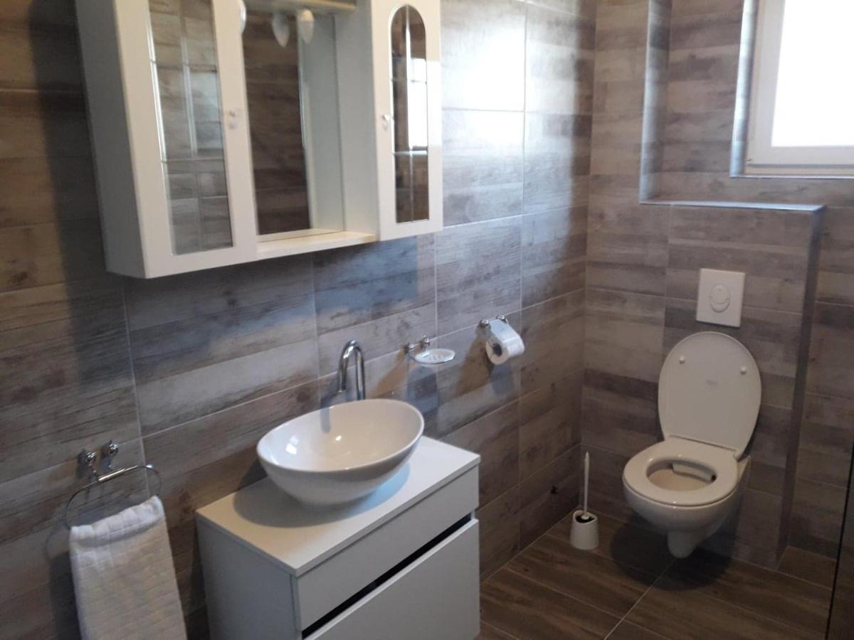 Apartman Sandra Vodice Luaran gambar