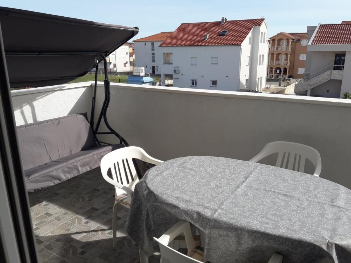 Apartman Sandra Vodice Luaran gambar